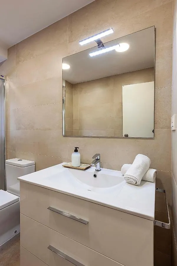 Gran Apartamento Familiar Neptuno Hotel Granada Apartment
