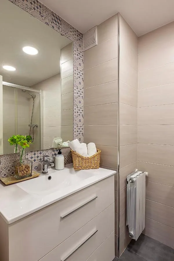 Gran Apartamento Familiar Neptuno Hotel Granada Apartment